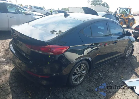 2017 Hyundai Elantra Value Edition z USA, uszkodzony, nr VIN 5NPD84LF3HH157361